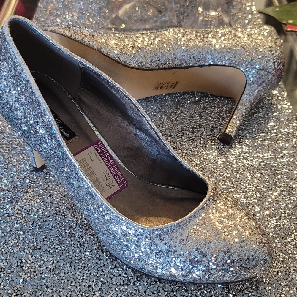Silver Glitter Pump